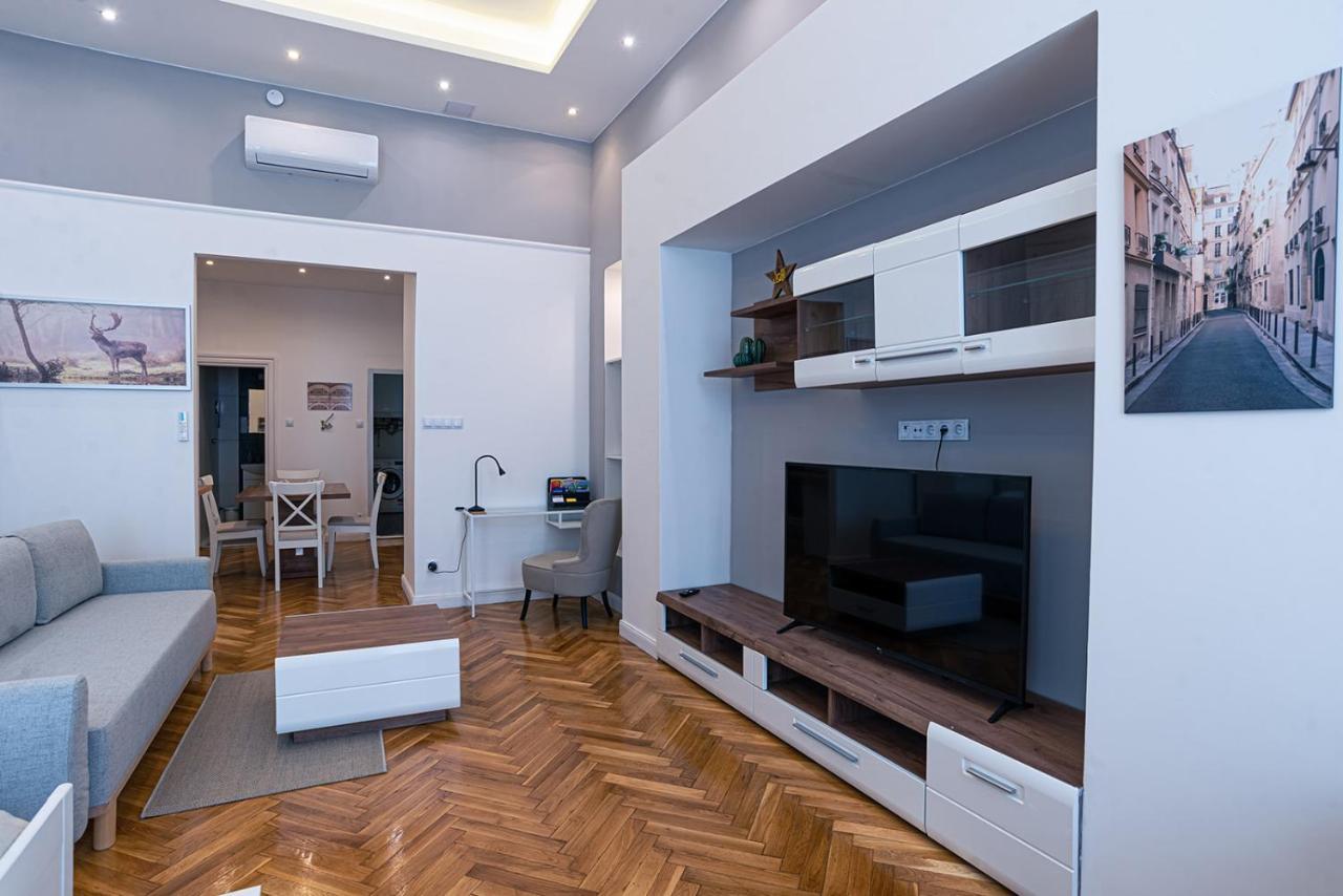 Joy Apartments On Kiraly Street Budapeste Exterior foto
